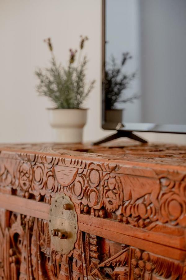 Bright & Spacious With Orange Tree Patio, By Timecooler リスボン エクステリア 写真